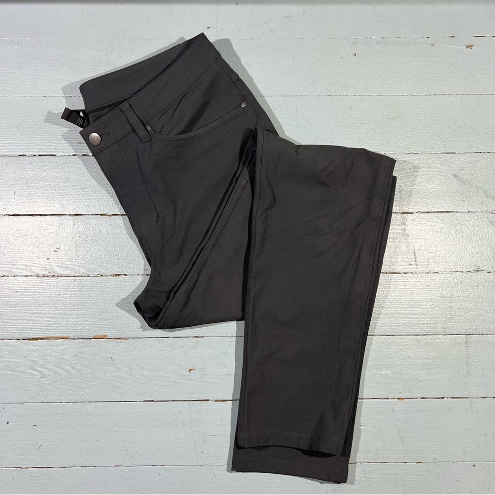 Lululemon ABC Classic fit pant 30 in Navy